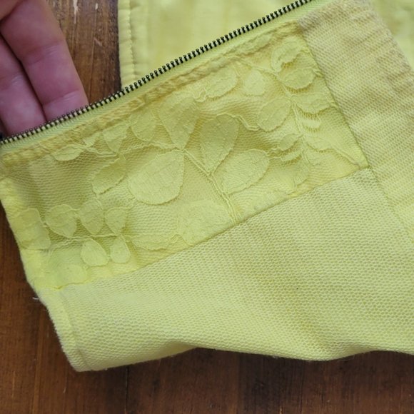Silence+Noise bright yellow Corseted Lace Tube Top Sz 4 - Picture 3 of 7